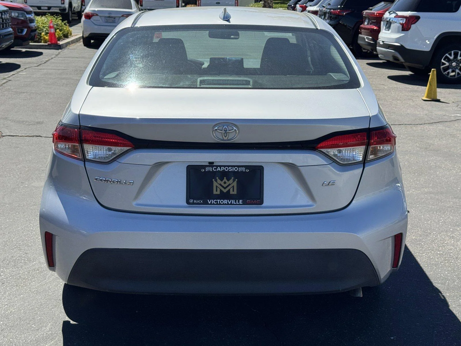 Used 2023 Classic Silver Me Toyota LE image 5