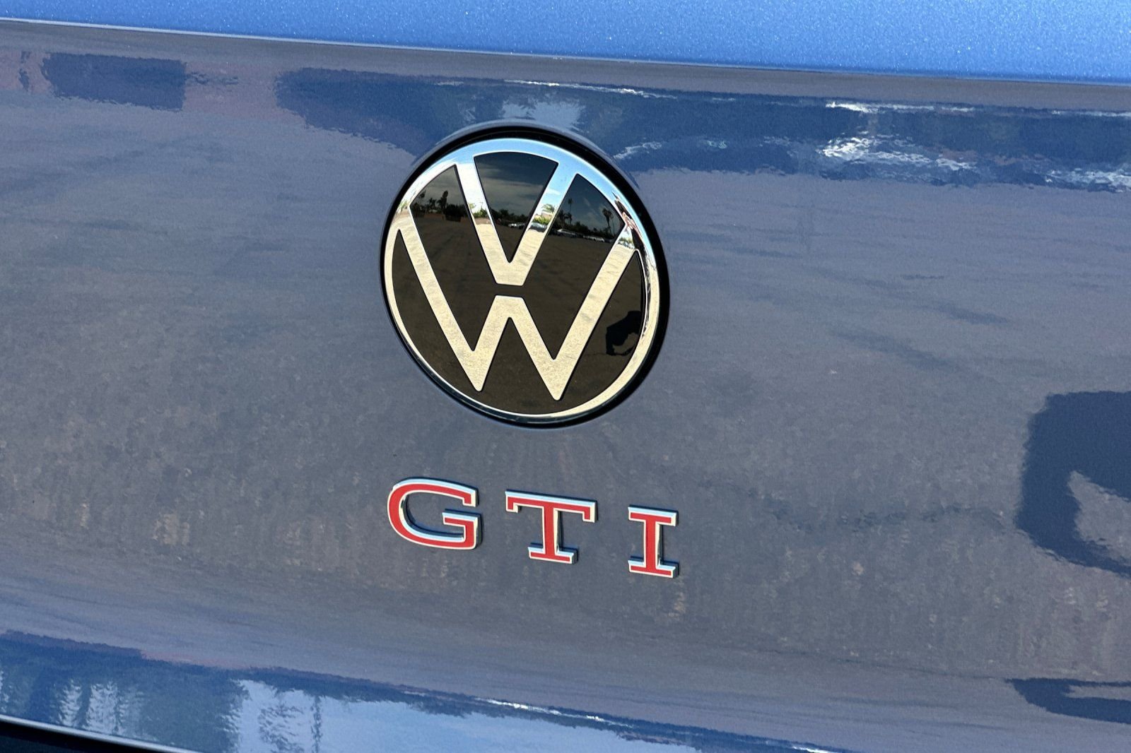 New 2026 Slate Blue Metallic Volkswagen Autobahn image 26