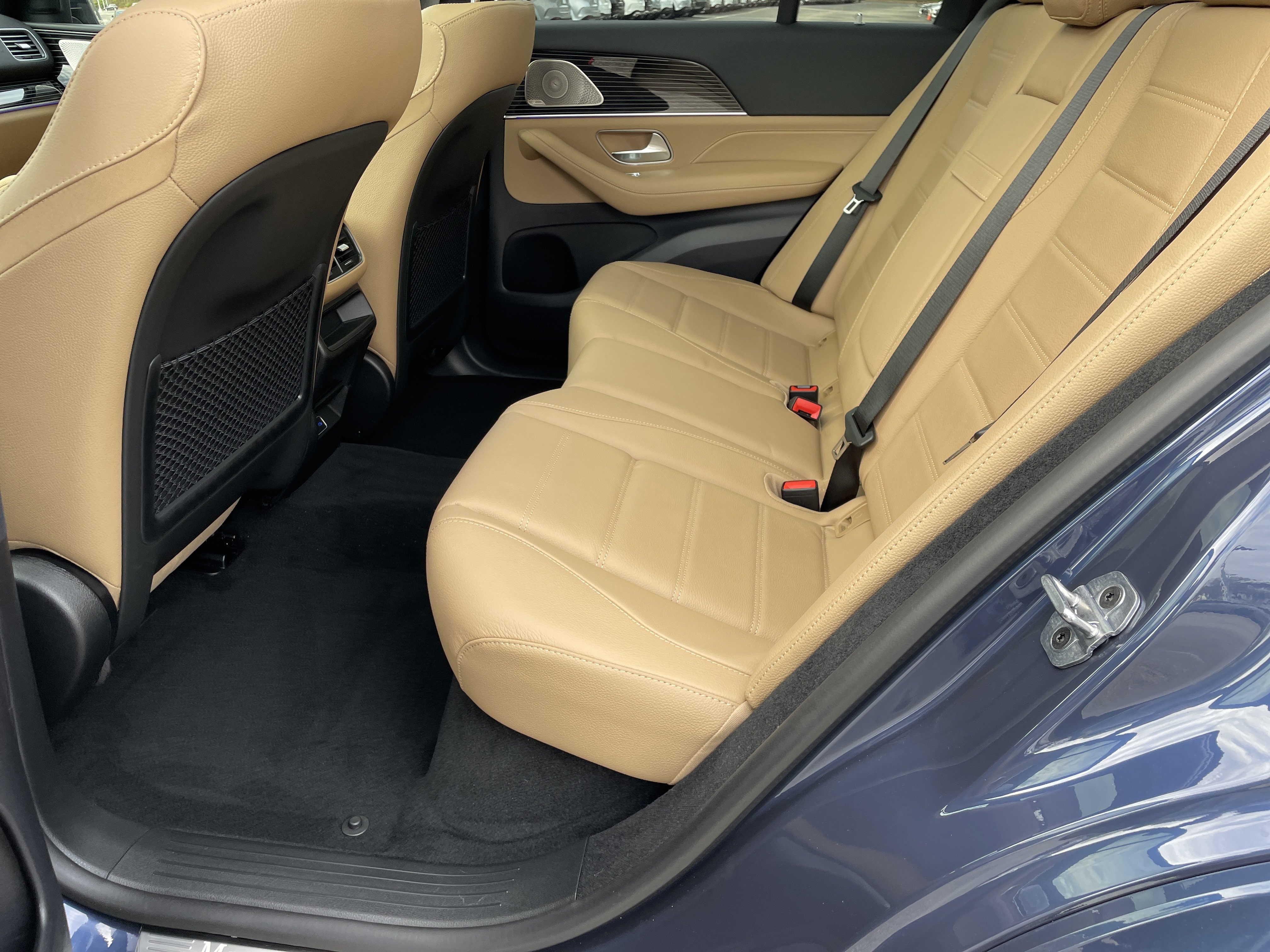 New 2026 Twilight Blue Metallic Mercedes-Benz GLE 450 4MATIC® SUV image 35