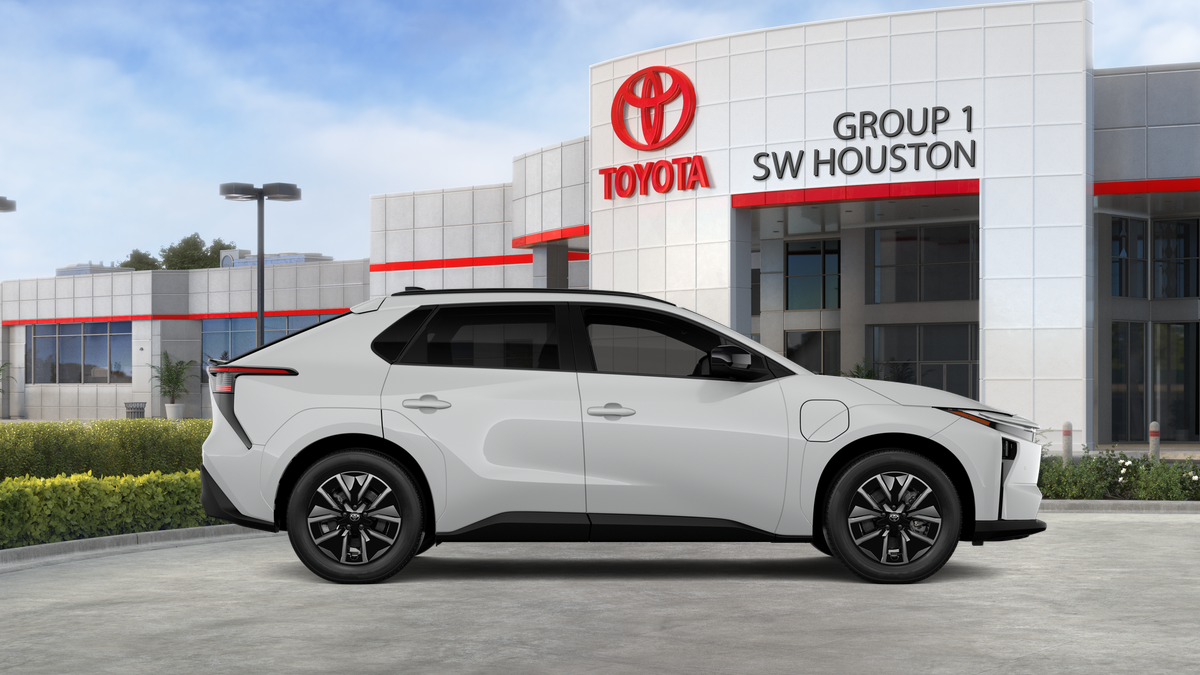 New 2026 Wind Chill Pearl Toyota XLE image 12