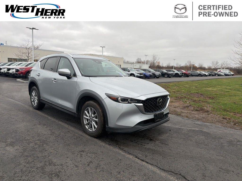 2023 Mazda CX-5 S Preferred package Auto AWD's photo