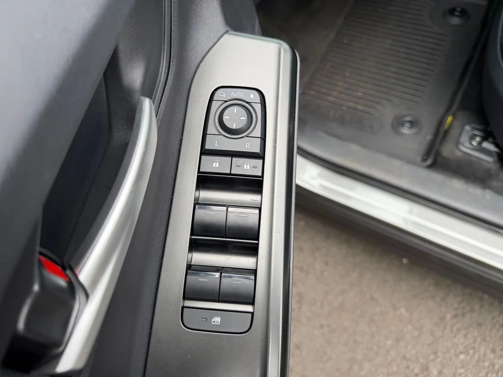 Used 2026 Carbon Subaru Premium image 13