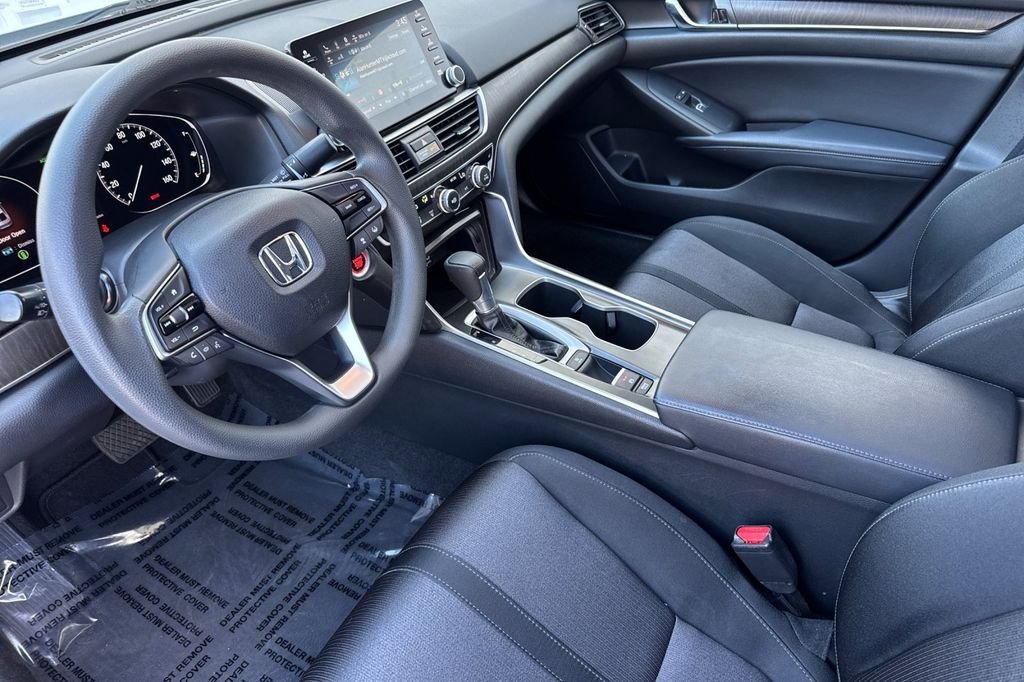 Used 2018 Platinum White Pearl Honda EX image 12