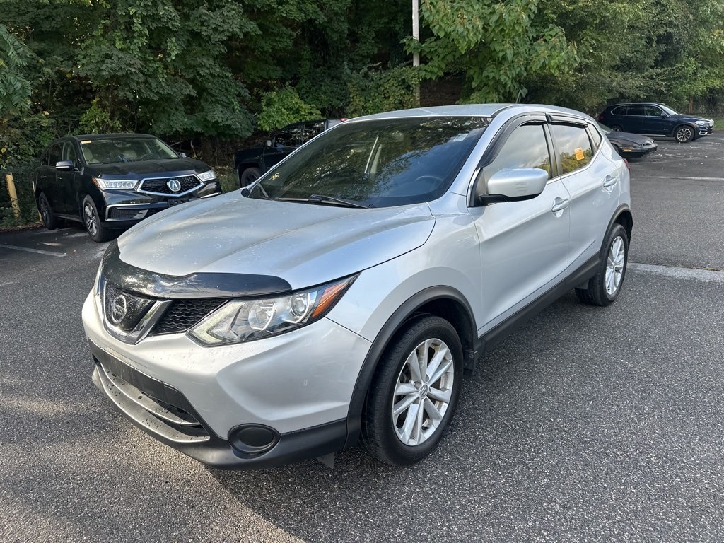 2018 Nissan Rogue Sport S photo 3