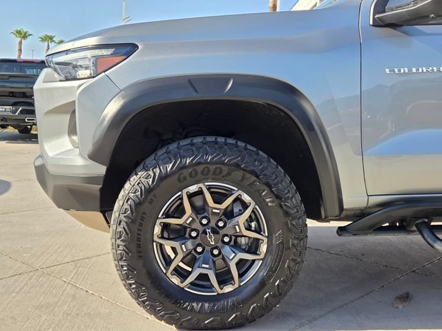 2024 Chevrolet Colorado ZR2 - Photo 9