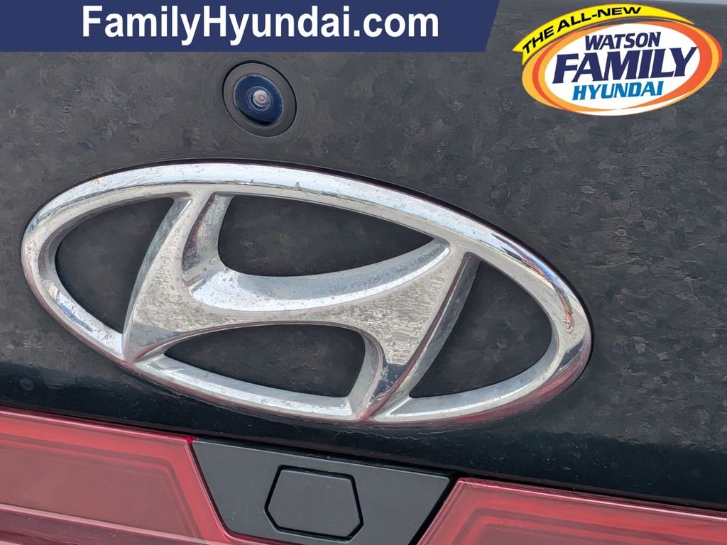 2023 Hyundai Elantra Limited - Photo 29