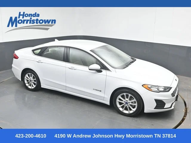 Used 2019 Oxford White Ford SE image 1