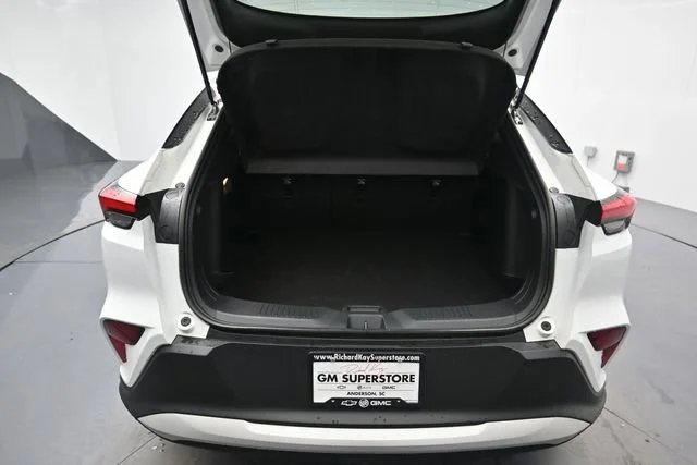 Used 2025 Summit White Buick Preferred image 20