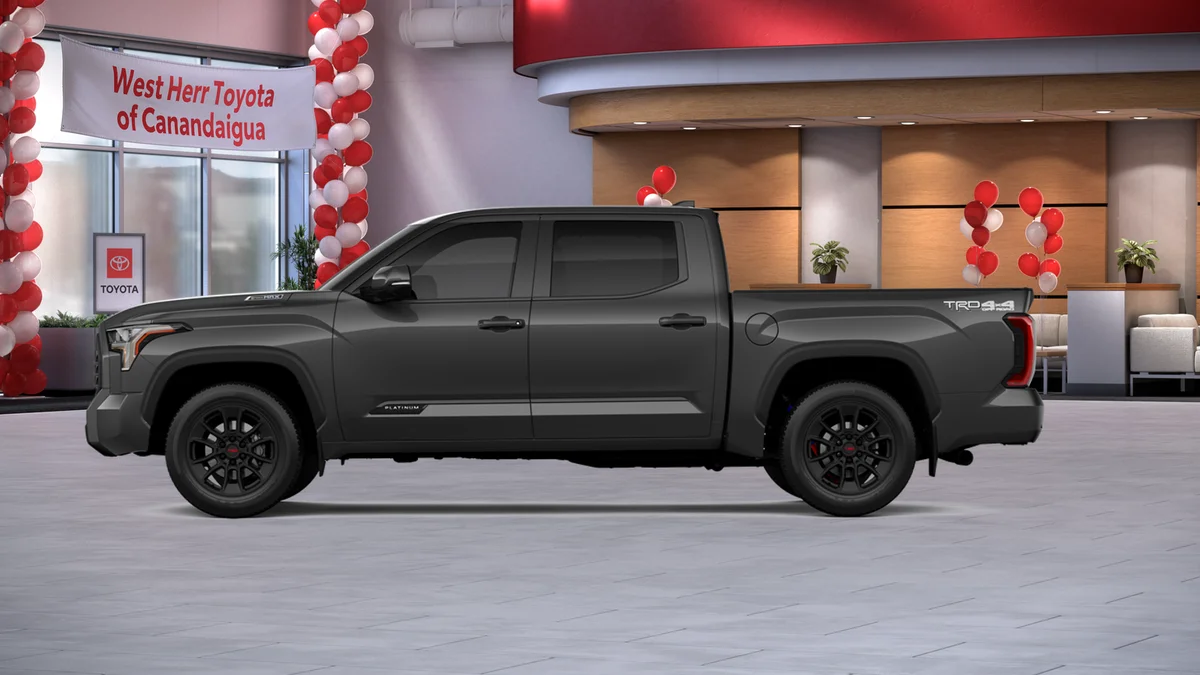 2025 Toyota Tundra Platinum - Photo 12
