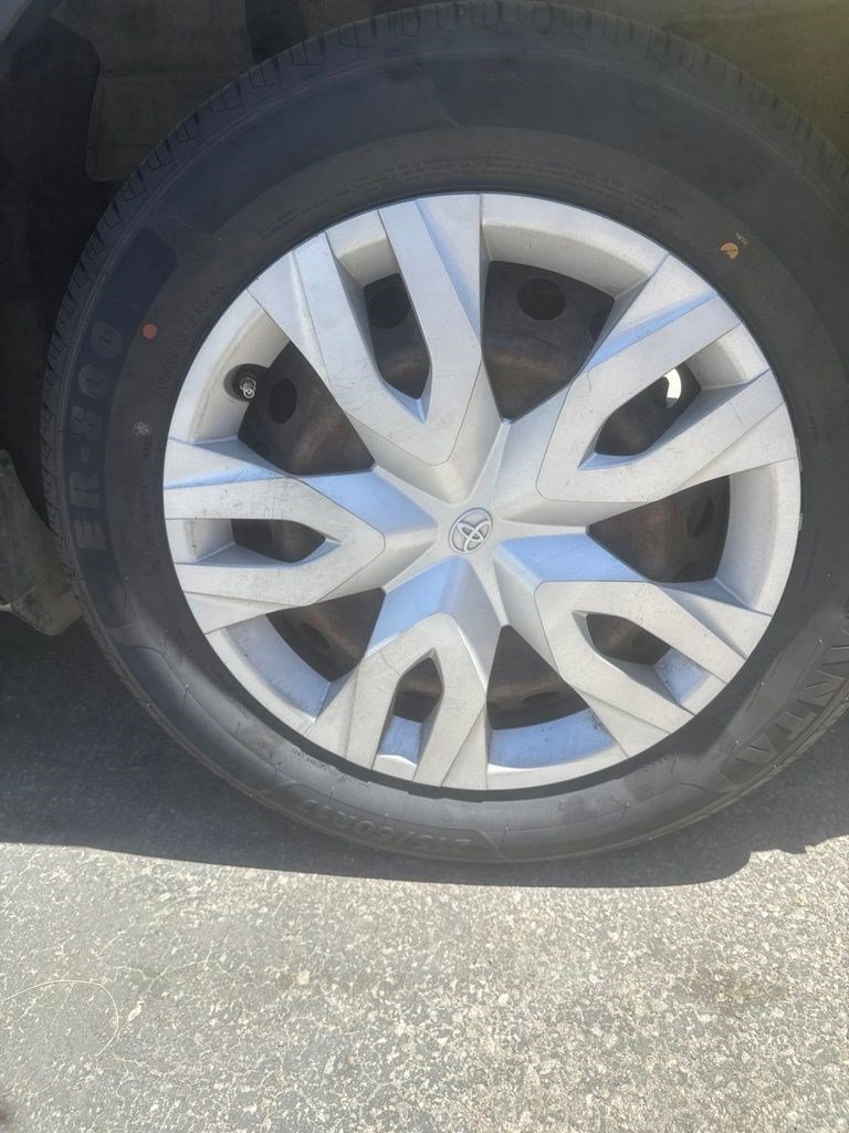 Certified Used 2019 Silver Knockout Metallic Toyota LE image 5