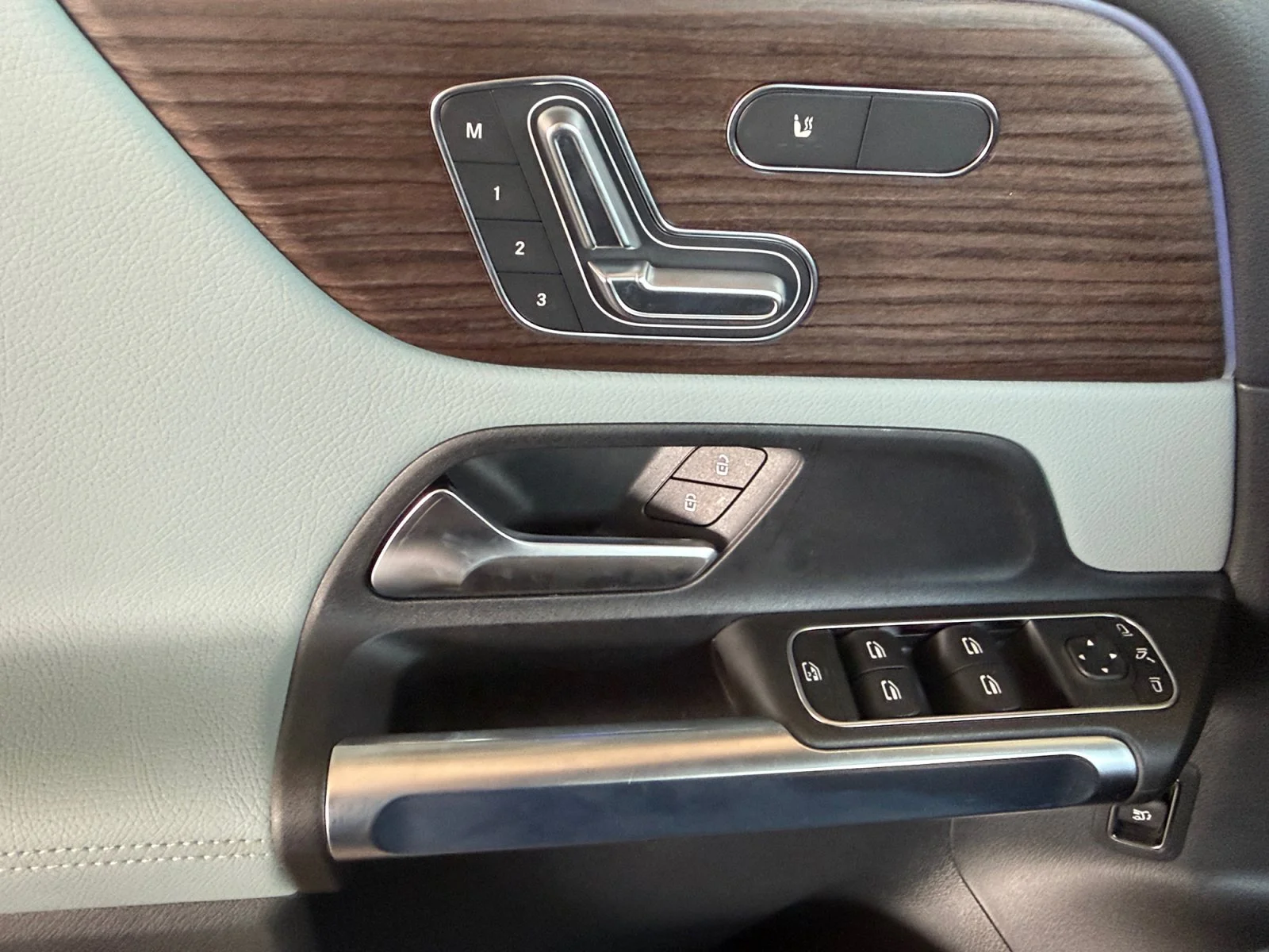 New 2026 Gray Mercedes-Benz GLB 250 image 17