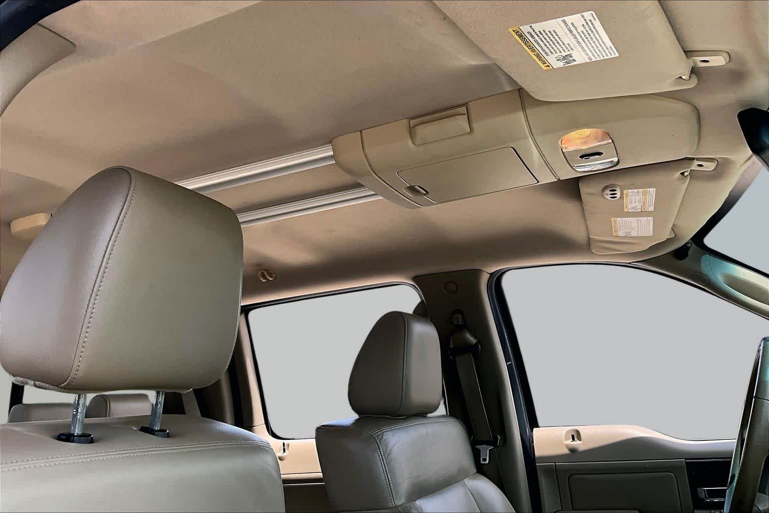 Used 2006 Black Ford King Ranch image 13