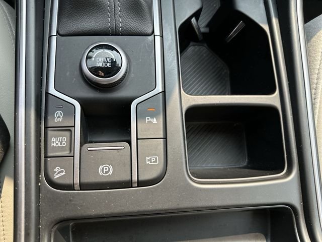 Used 2025 Black Kia EX image 29