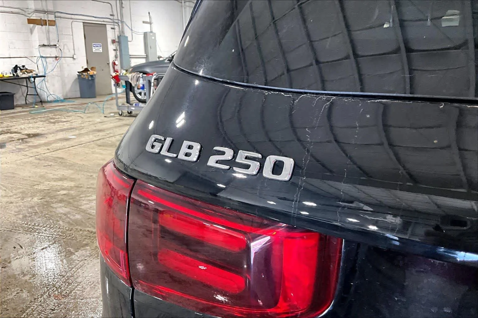 New 2026 Night Black Mercedes-Benz GLB 250 image 7