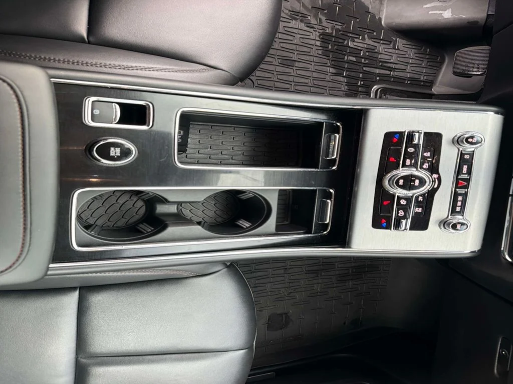 Used 2023 Metallic Lincoln Standard image 28