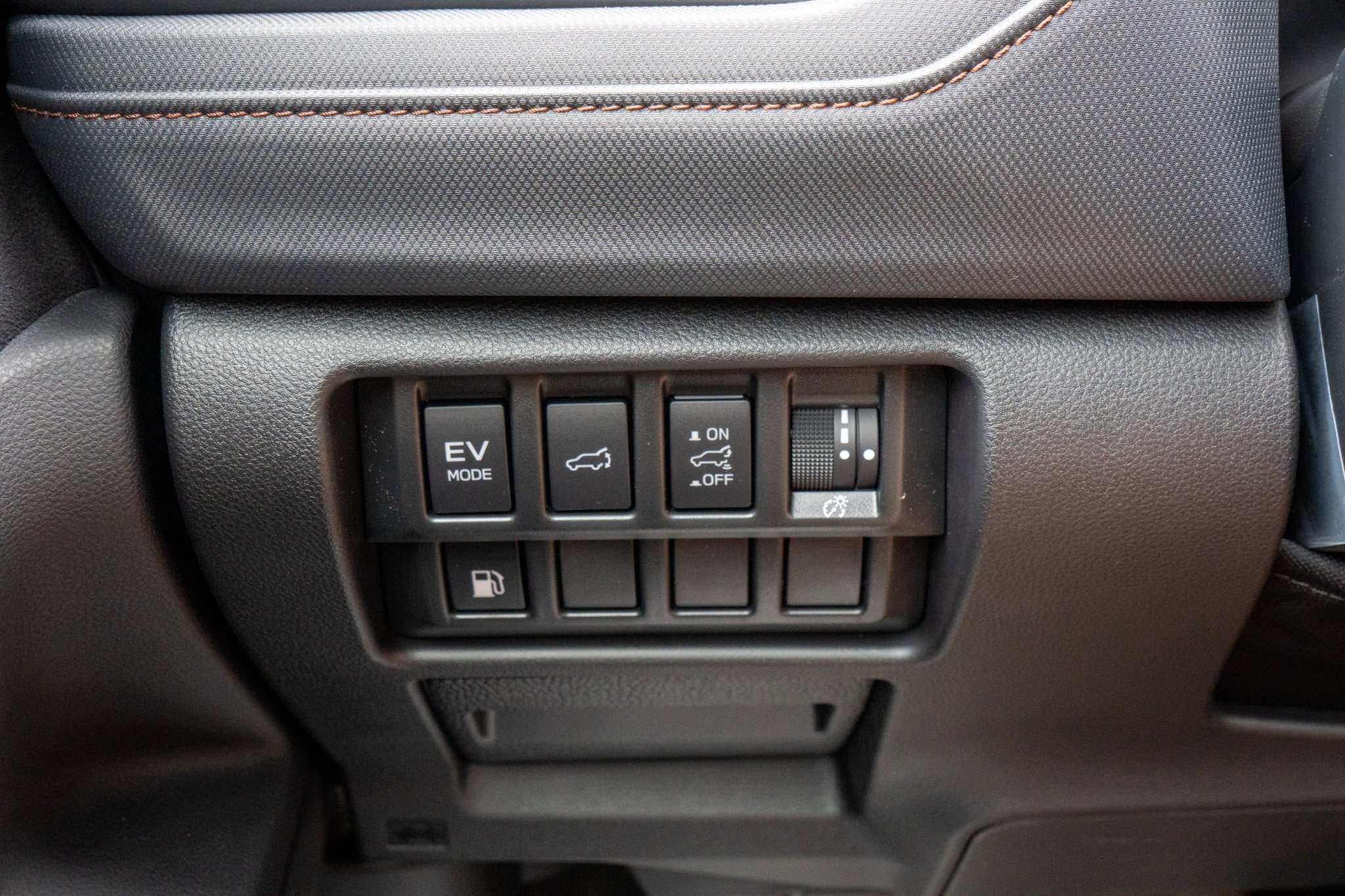 New 2026 CRYSTAL BLACK SILICA Subaru Touring Hybrid image 28