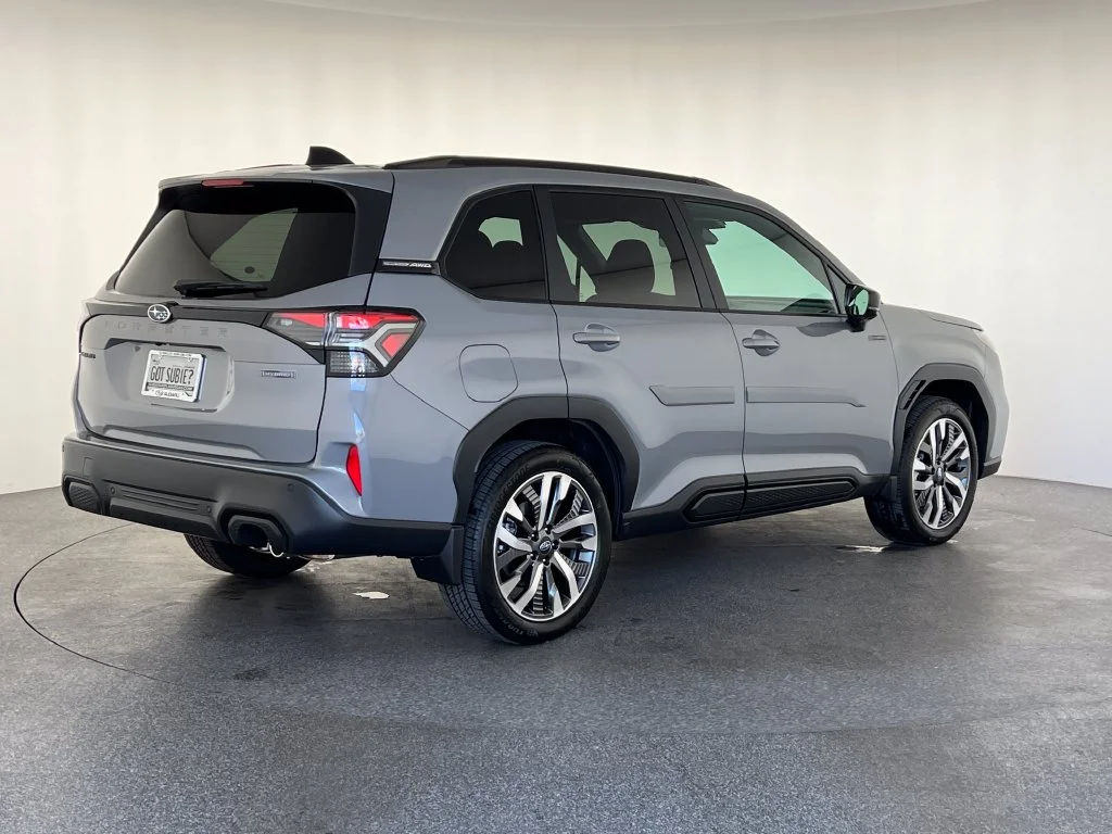 New 2026 RIVER ROCK PEARL Subaru Touring Hybrid image 4