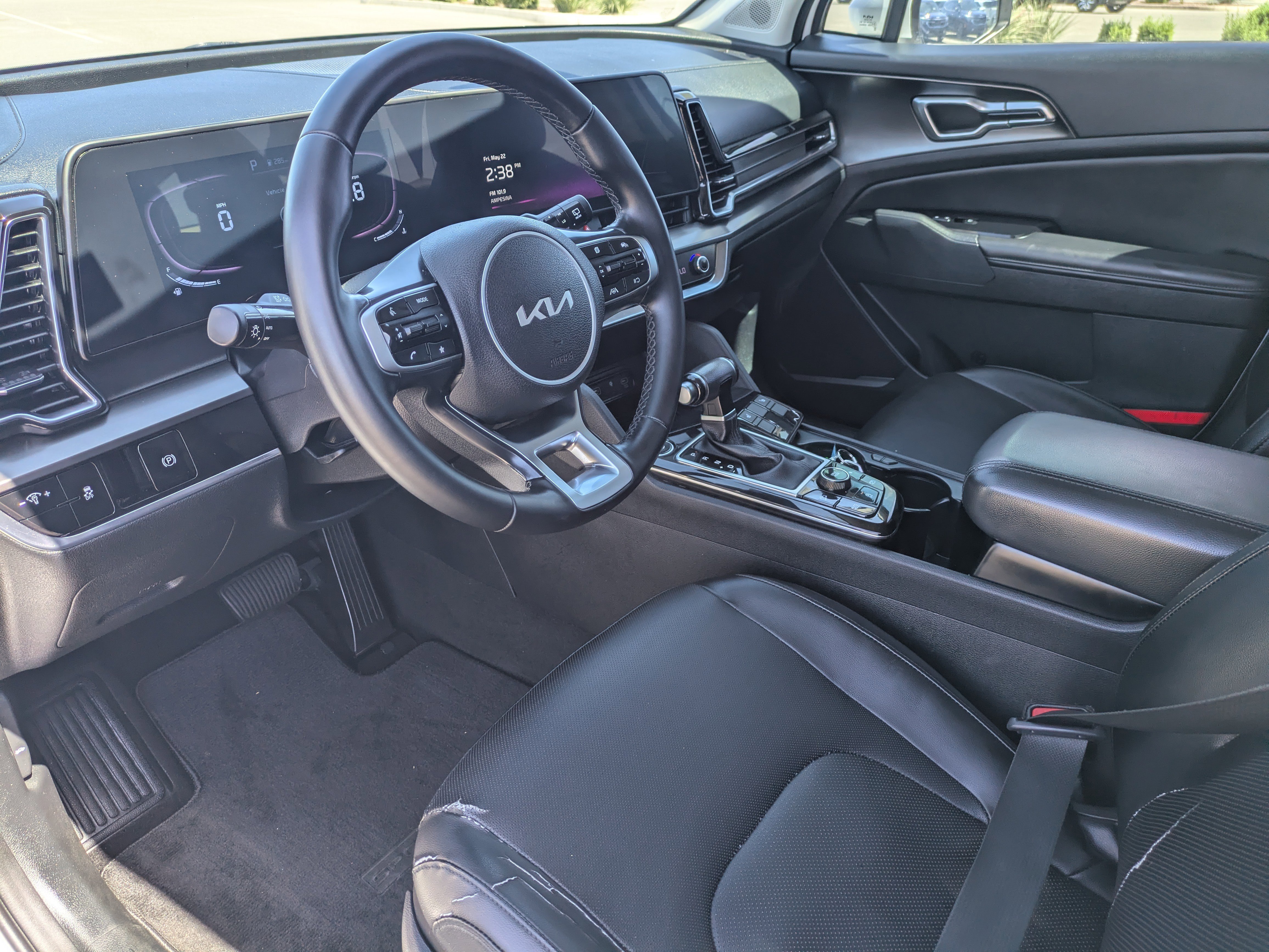 Used 2023 Glacial White Pearl Kia EX image 24