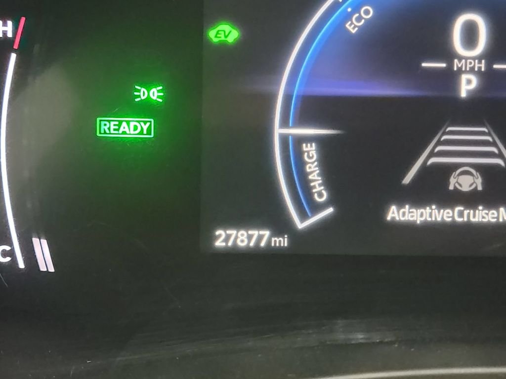 Used 2024  Toyota XLE image 17