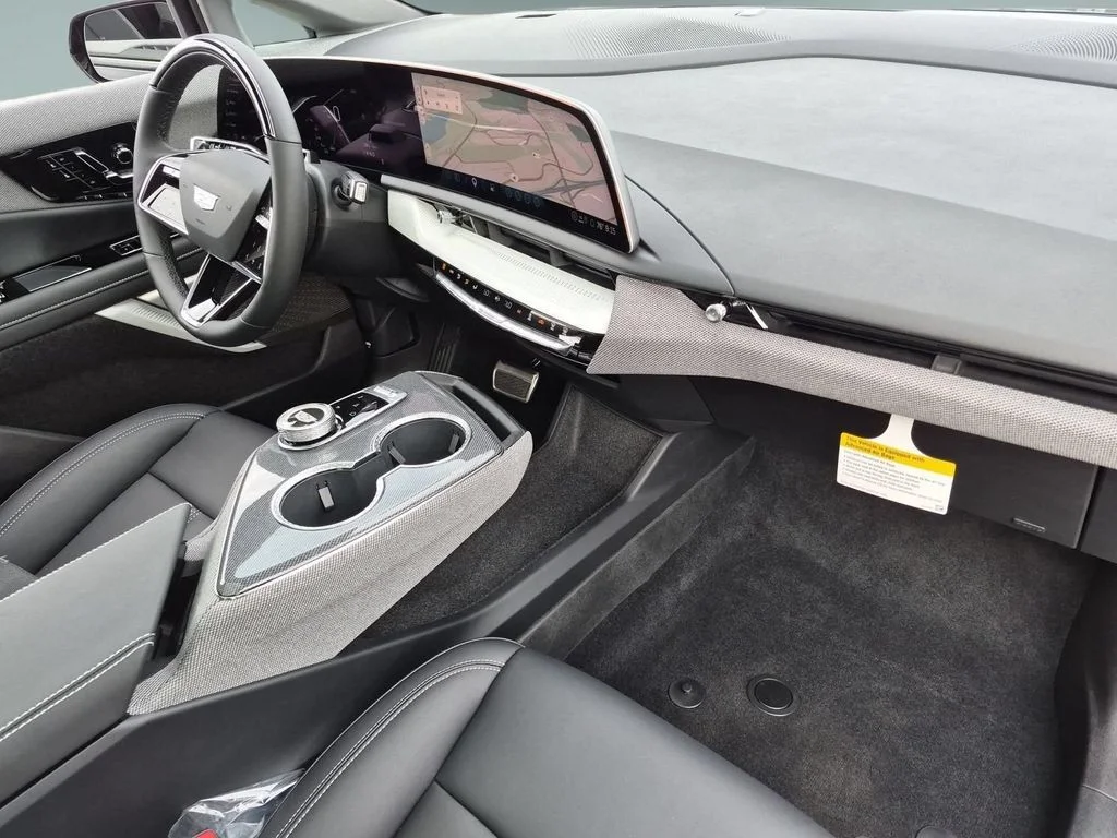 Used 2027 Black Cadillac Luxury image 28