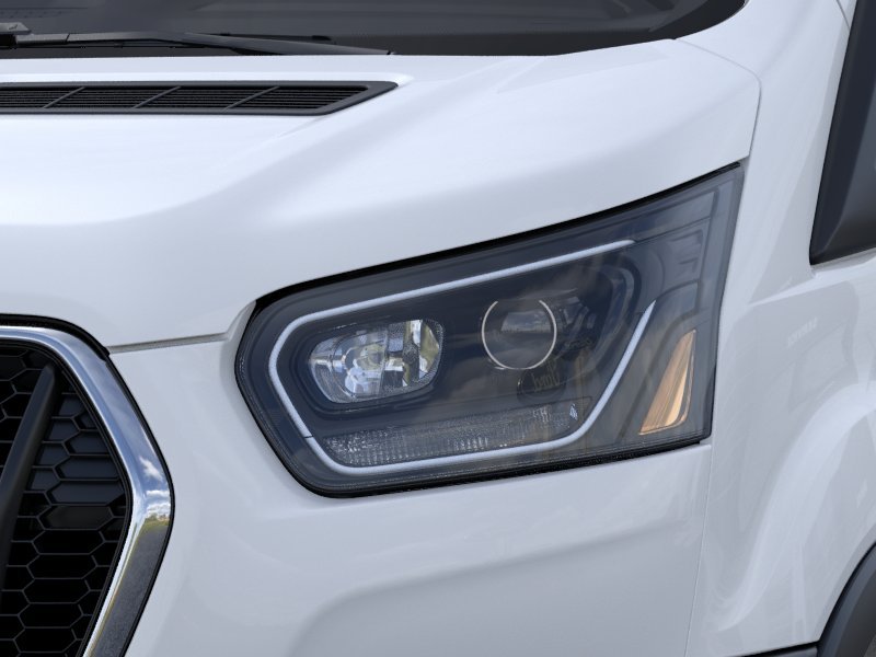 New 2026 Oxford White Ford Cutaway image 18