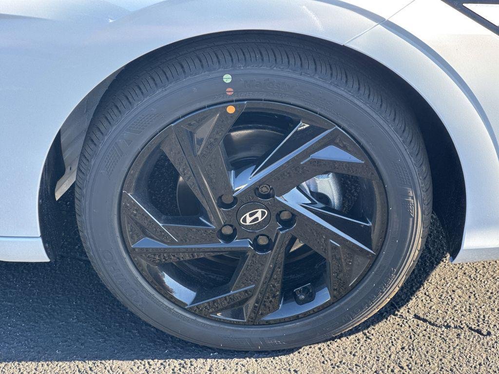New 2026 White Hyundai SEL Sport image 12