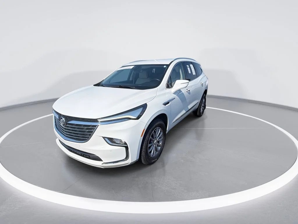 Used 2023 White Buick Essence image 4