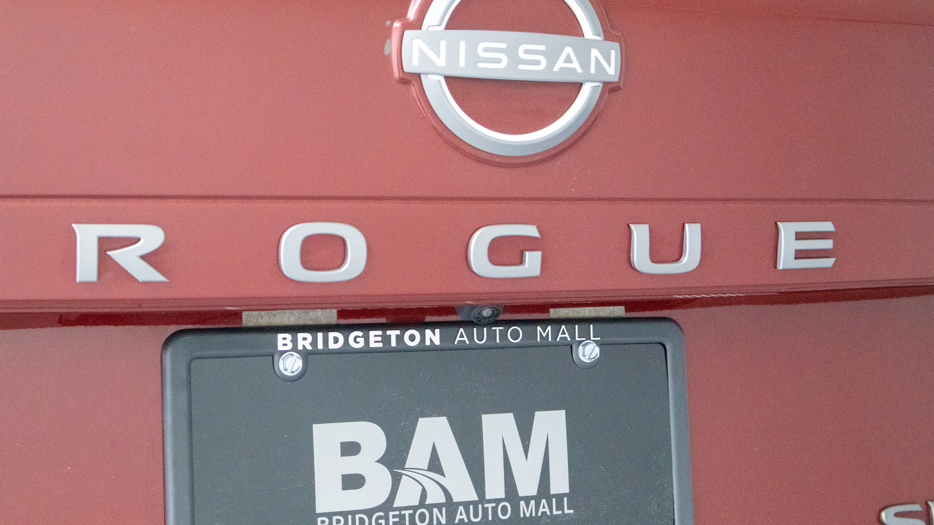 Used 2025 Scarlet Ember Tintcoat Nissan SL image 30