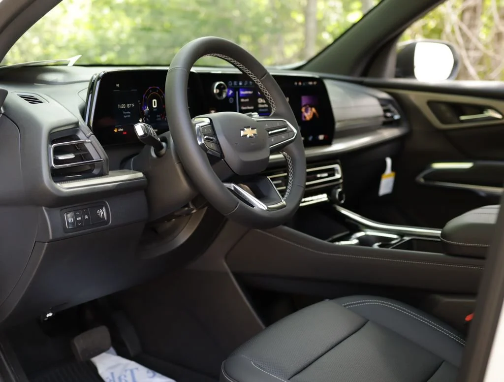 2026 Chevrolet Traverse LT - Photo 9