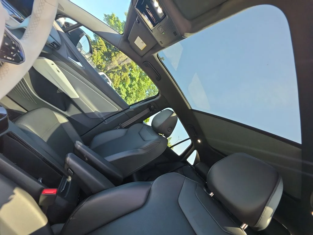 Used 2021 Blue Volkswagen 1st Edition image 25