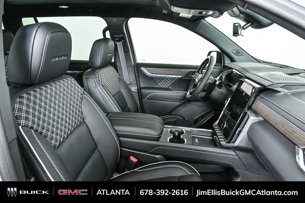 2026 GMC Acadia Denali - Photo 24
