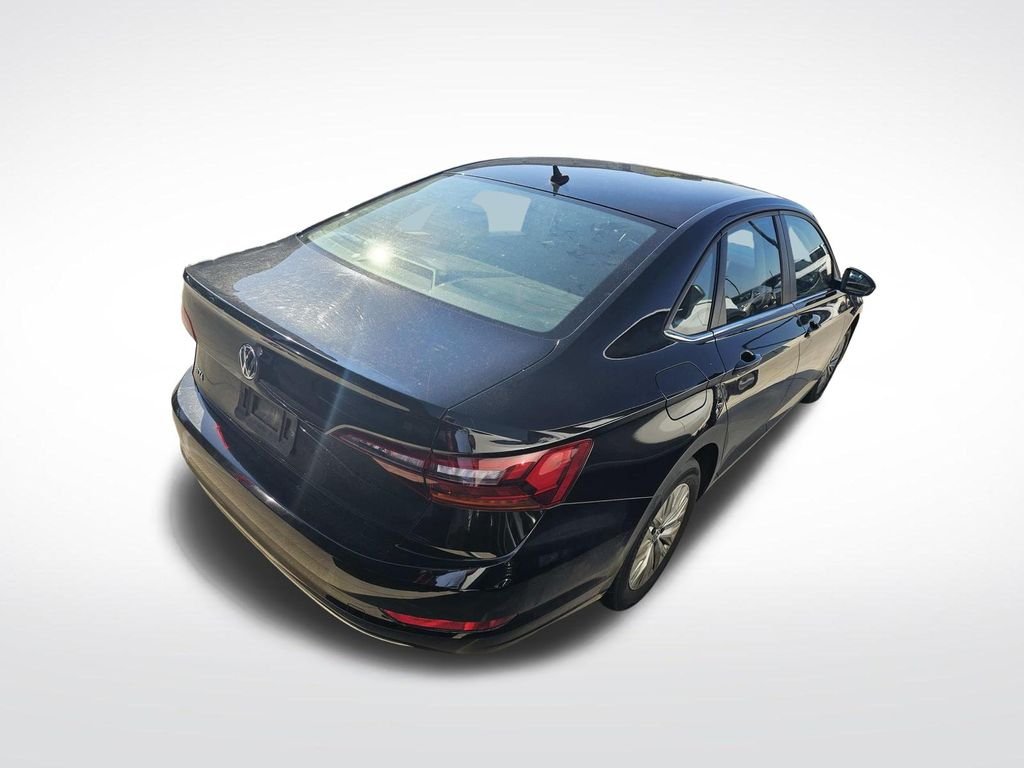 Used 2019  Volkswagen  image 18