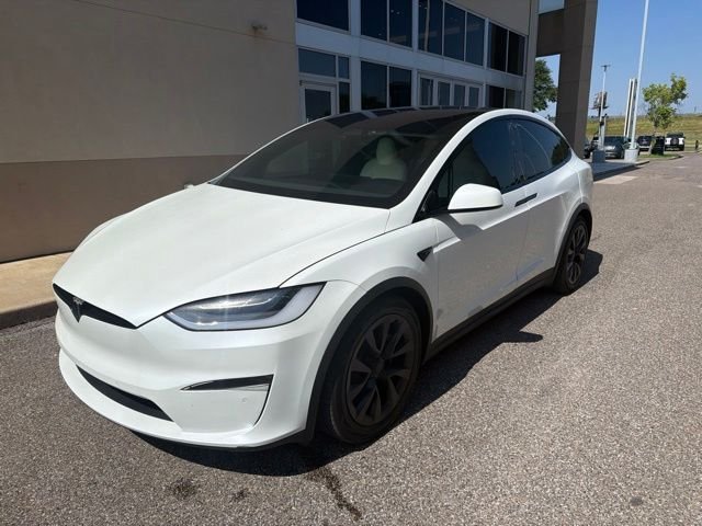 2022 Tesla Model X Long Range's photo