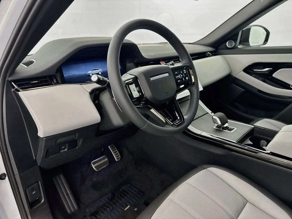 New 2026 Fuji White Land Rover Hoxton Edition image 9