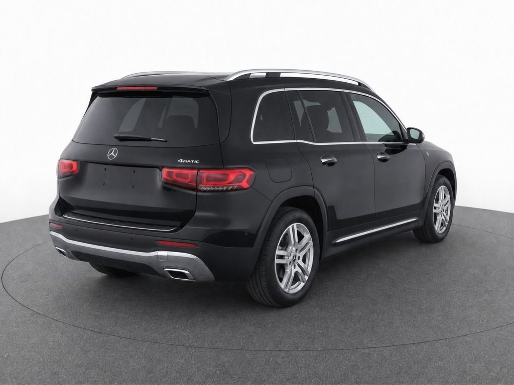 Certified Used 2020  Mercedes-Benz GLB 250 image 4