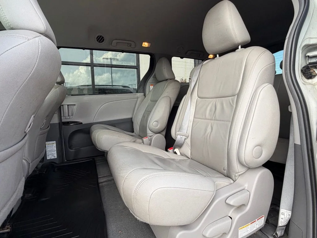 Used 2017 White Toyota XLE image 8