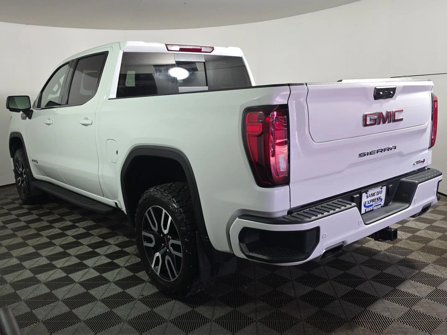 Used 2024 Summit White GMC AT4 image 11