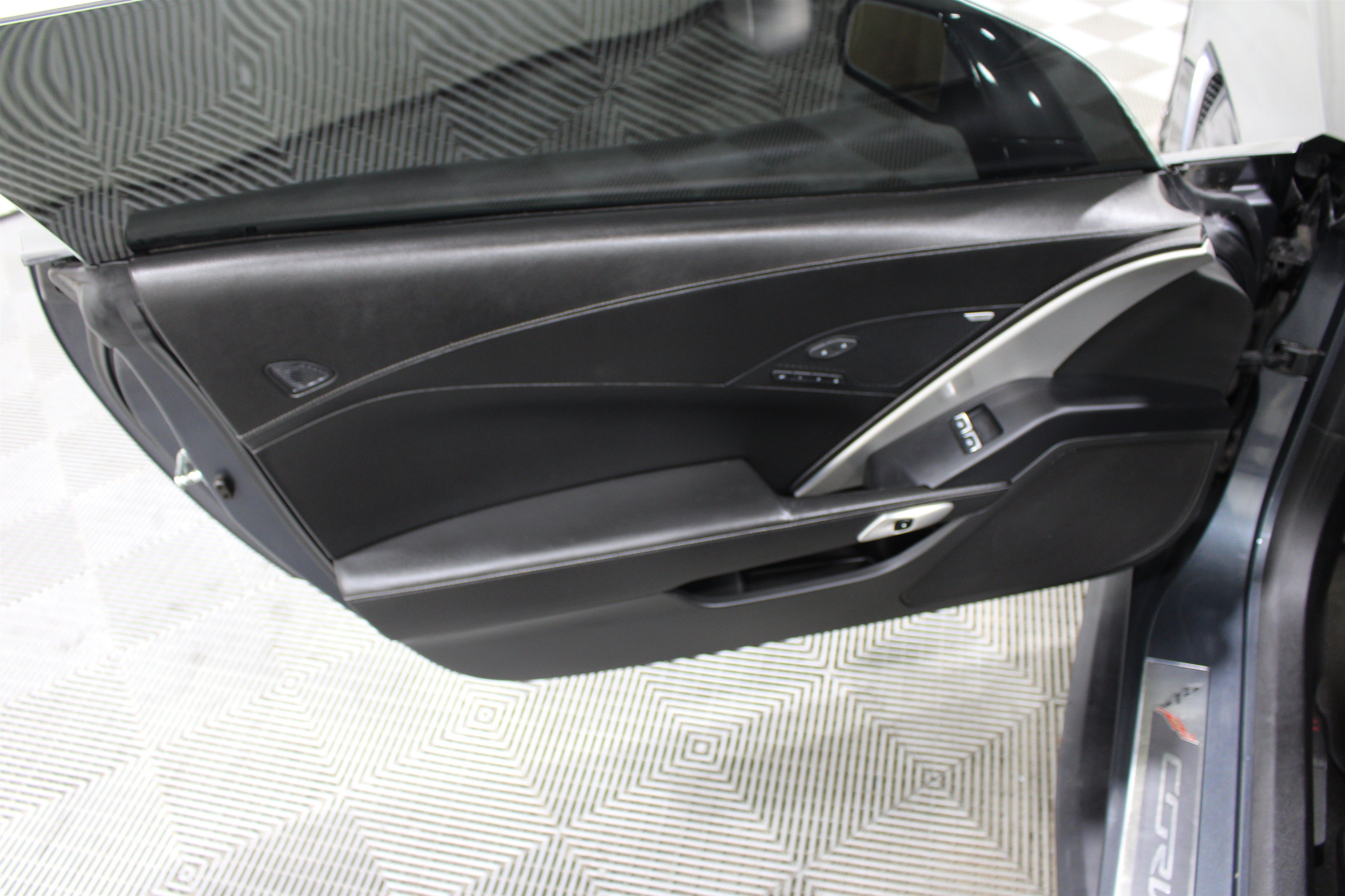 Used 2014 Cyber Gray Metallic Chevrolet Z51 2LT image 4