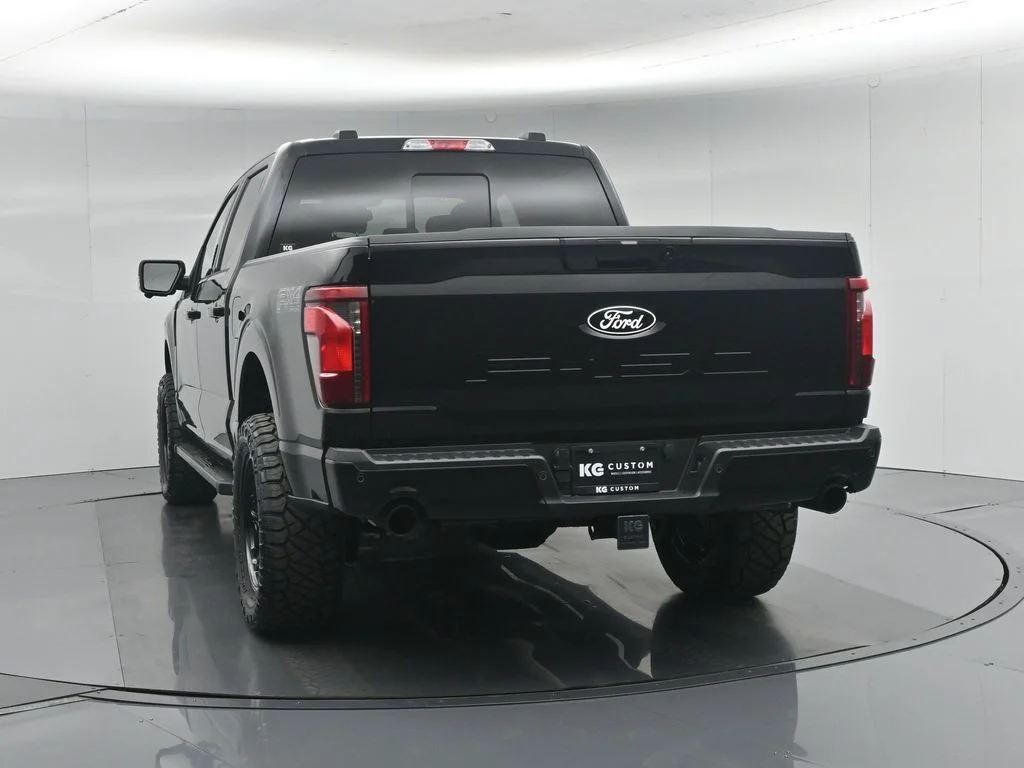 New 2026 Agate Black Metallic Ford XLT image 29
