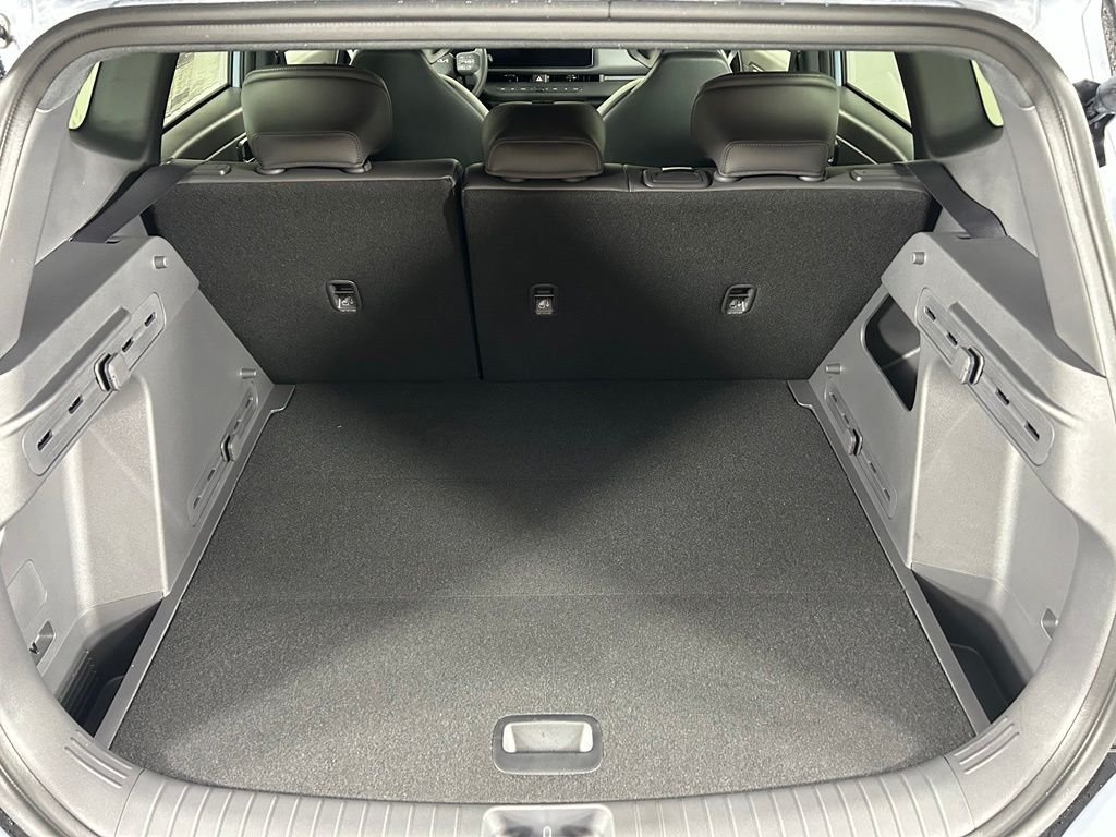 New 2027 Gray Kia X-Line S image 22