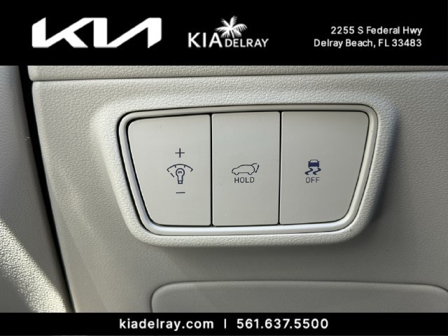 Used 2024 Silver Hyundai SEL image 29