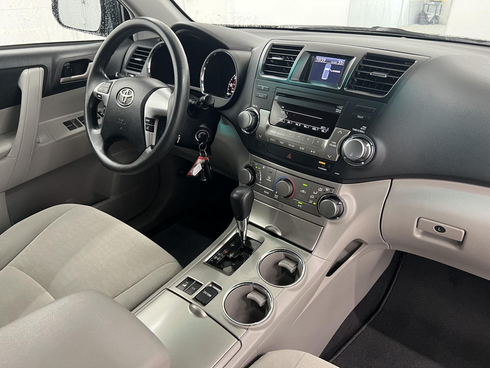 Used 2011 Sizzling Crimson Mica Toyota Base image 28