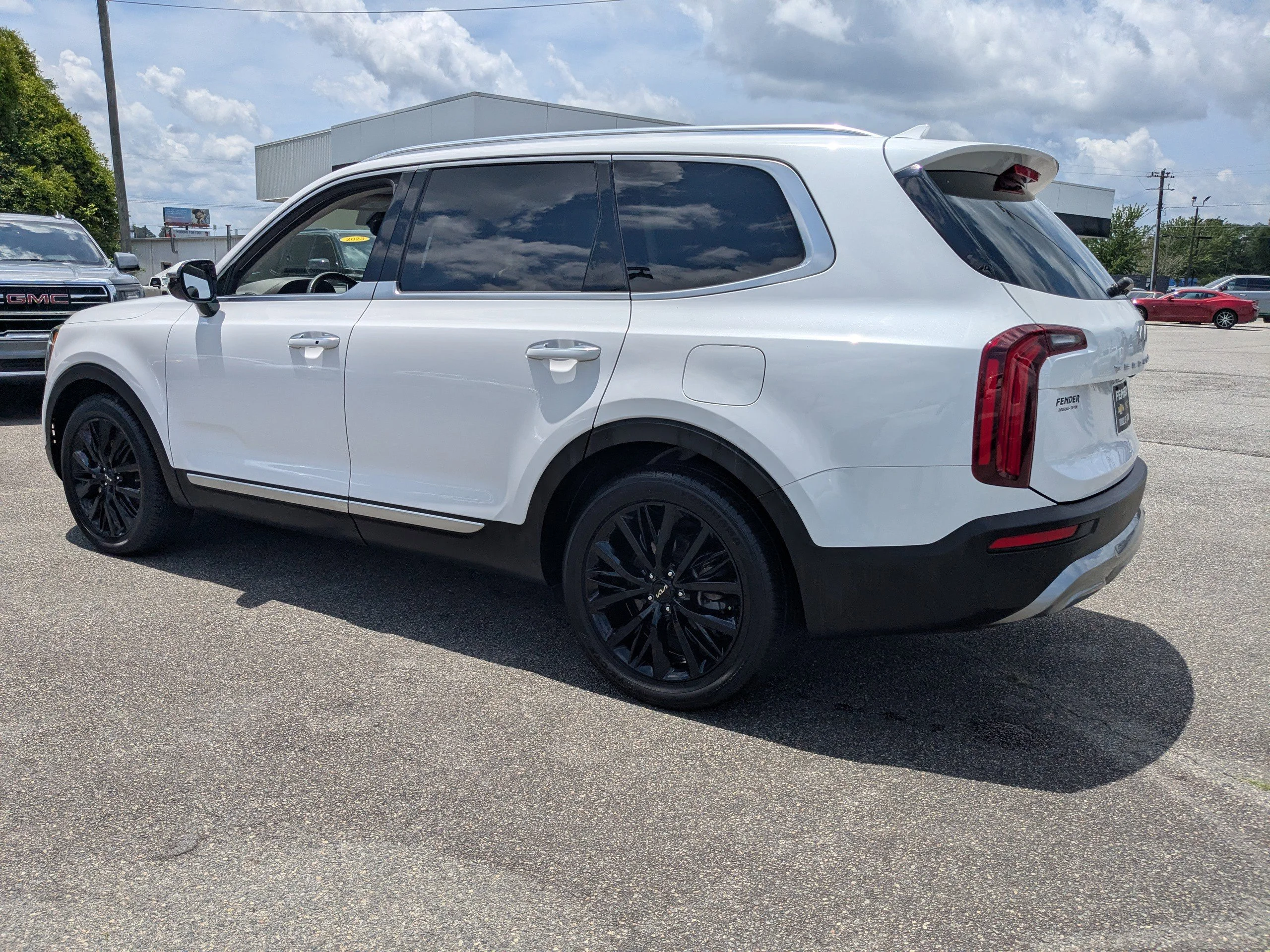 Used 2022 White Kia SX image 6