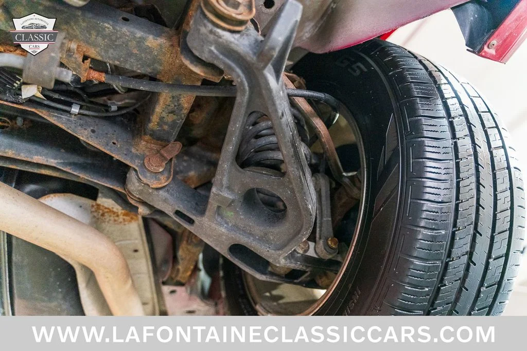 Used 2000 Red Cadillac ETC image 94
