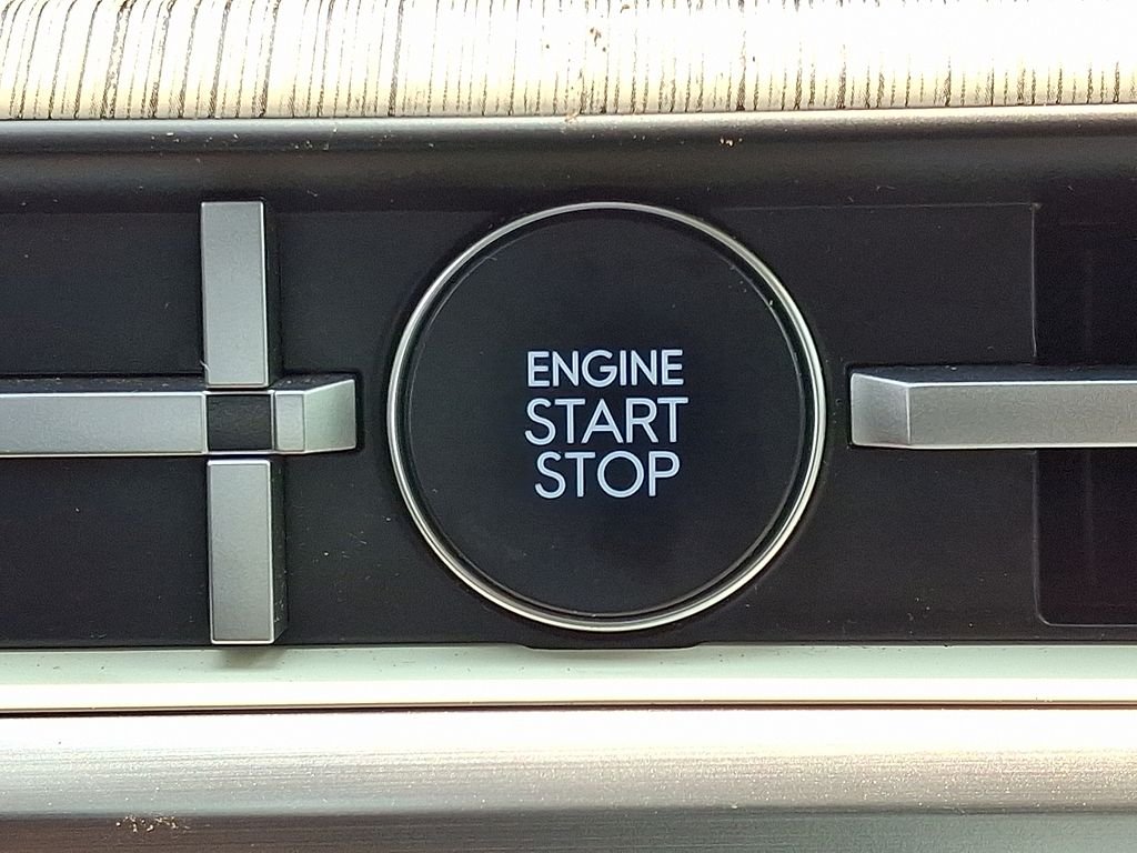 Used 2024 Earthy Brass Matte Hyundai Calligraphy image 24