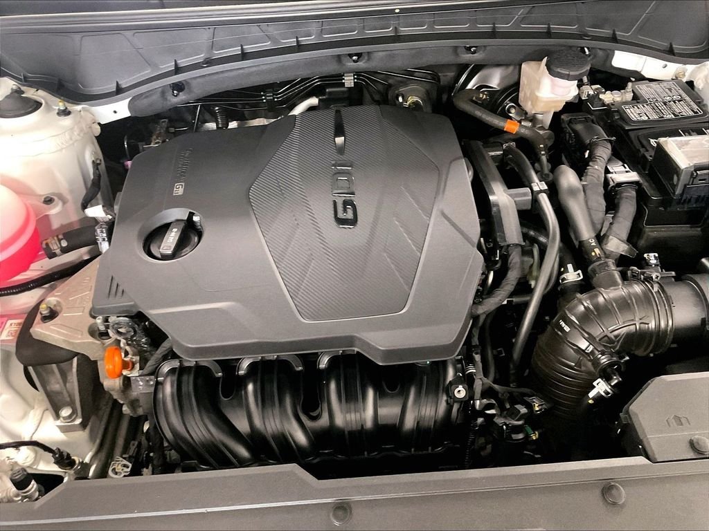 Used 2023 White Hyundai SEL image 34