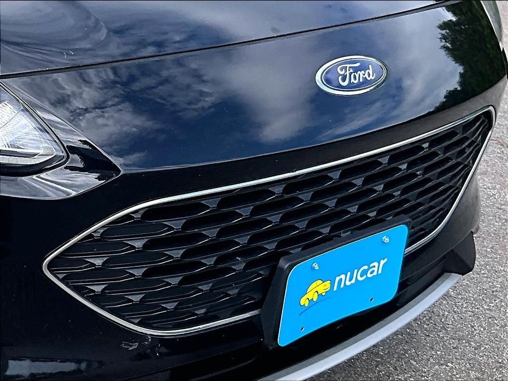 Used 2020 Black Ford SEL image 32
