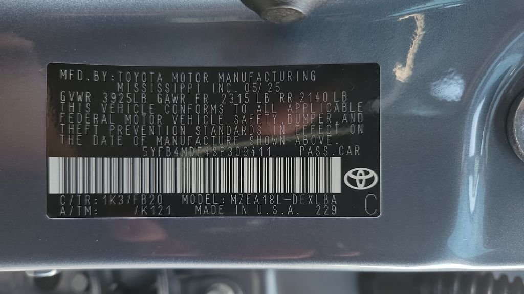 Certified Used 2025  Toyota LE image 23