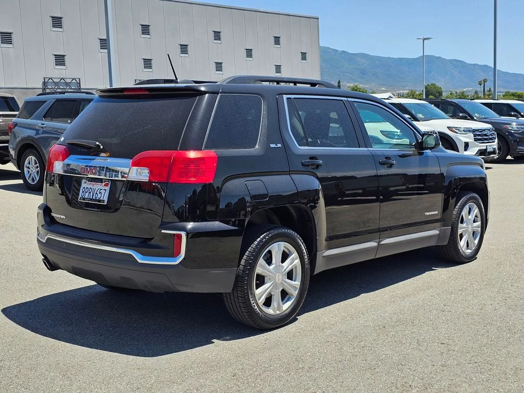 Used 2017 Onyx Black GMC SLE-2 image 6