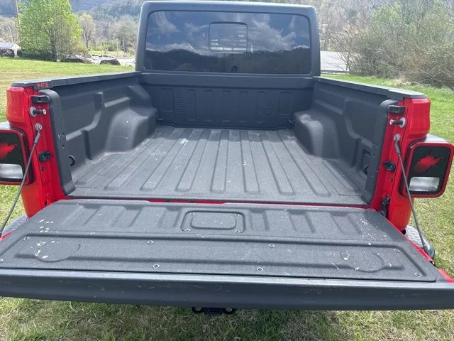 Used 2021 Red Jeep Willys image 28